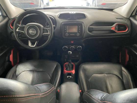 JEEP RENEGADE 2.0 16V TURBO DIESEL TRAILHAWK 4P 4X4 AUTOMÁTICO